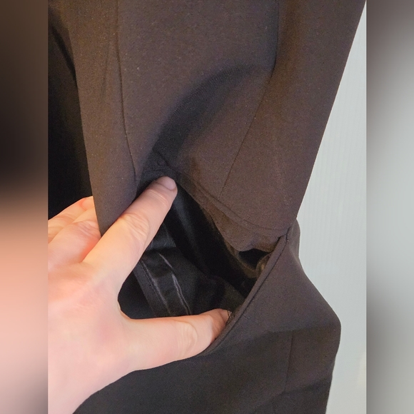 (10) H&M Lined Vest Black - Picture 3 of 10